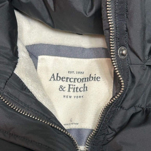 Abercrombie & Fitch Women's Black Puffer Coat Size:Large - Picture 5 of 6